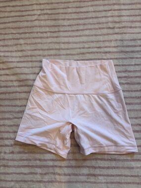 Aritzia BUTTER hi-rise villa pink ‘5 shorts